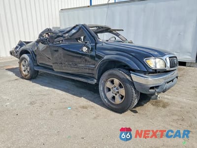 Czwarte zdjęcie samochodu z boku: 2001 TOYOTA TACOMA DOUBLE CAB PRERUNNER VIN:5TEGN92N01Z820822 - miniatura