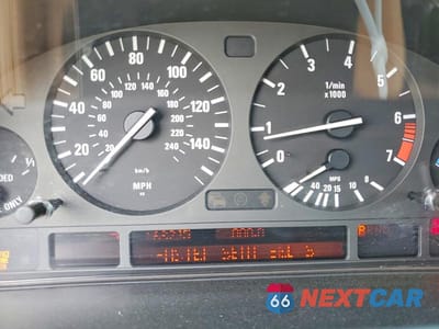 Zdjęcie 9 z 12 samochodu: 2002 BMW 525 I AUTOMATIC VIN:WBADT43402GZ98530 - miniatura