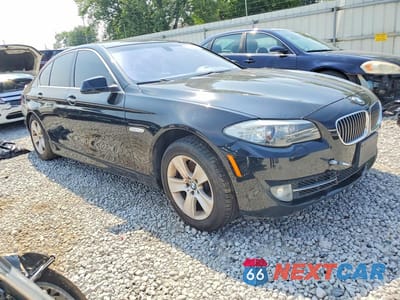 Czwarte zdjęcie samochodu z boku: 2013 BMW 528 XI VIN:WBAXH5C52DD114458 - miniatura