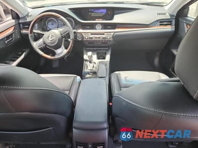 Zdjęcie 8 z 13 samochodu: 2018 LEXUS ES 350 VIN:58ABK1GG4JU116652 - miniatura