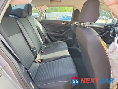 Zdjęcie 10 z 12 samochodu: 2024 VOLKSWAGEN JETTA S VIN:3VW5M7BU1RM010644 - miniatura