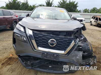 Piąte zdjęcie samochodu w środku: 2021 NISSAN ROGUE S VIN:5N1AT3AB0MC801735 - miniatura