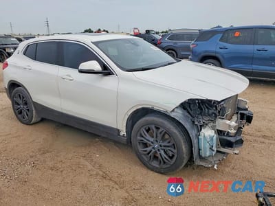 Czwarte zdjęcie samochodu z boku: 2020 BMW X2 SDRIVE28I VIN:WBXYH9C02L5P56077 - miniatura