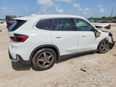 Trzecie zdjęcie samochodu z tyłu: 2023 BMW X1 XDRIVE28I VIN:WBX73EF00P5X03298 - miniatura