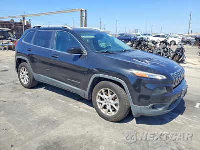 Czwarte zdjęcie samochodu z boku: 2016 JEEP CHEROKEE LATITUDE VIN:1C4PJLCB0GW351296 - miniatura