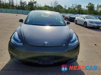 Piąte zdjęcie samochodu w środku: 2022 TESLA MODEL 3 VIN:5YJ3E1EB2NF203480 - miniatura
