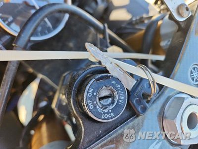 Zdjęcie 8 z 9 samochodu: 2007 YAMAHA YZFR6 L VIN:JYARJ12Y37A005254 - miniatura
