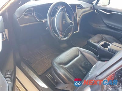 Zdjęcie 8 z 12 samochodu: 2016 TESLA MODEL S VIN:5YJSA1E2XGF124696 - miniatura
