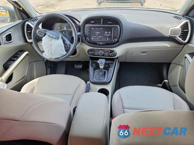 Zdjęcie 8 z 12 samochodu: 2023 KIA SOUL LX VIN:KNDJ23AU4P7207512 - miniatura
