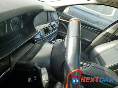 Zdjęcie 9 z 12 samochodu: 2013 BMW 528 XI VIN:WBAXH5C58DDW14639 - miniatura