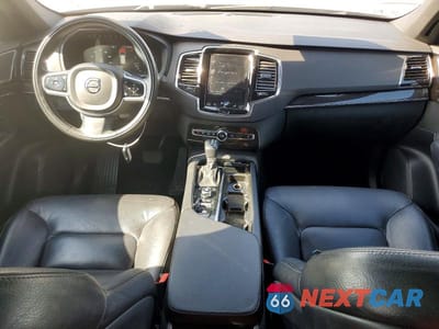 Zdjęcie 8 z 13 samochodu: 2018 VOLVO XC90 T6 VIN:YV4A22PK9J1351547 - miniatura