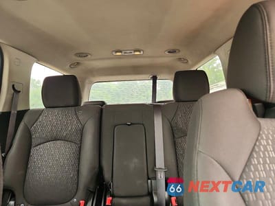 Zdjęcie 10 z 13 samochodu: 2011 GMC ACADIA SLE VIN:1GKKRNED1BJ121273 - miniatura