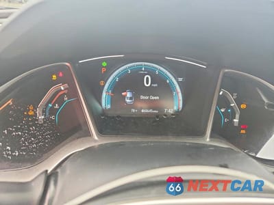 Zdjęcie 9 z 13 samochodu: 2017 HONDA CIVIC EX VIN:19XFC2F77HE056019 - miniatura
