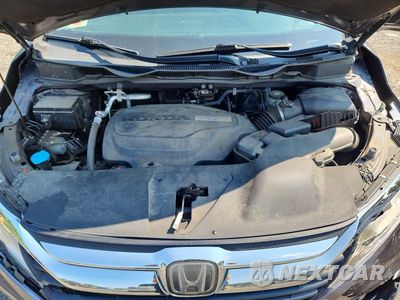 Zdjęcie 12 z 13 samochodu: 2018 HONDA ODYSSEY EX VIN:5FNRL6H53JB052968 - miniatura