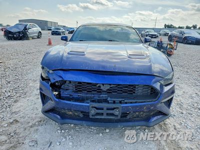 Piąte zdjęcie samochodu w środku: 2020 FORD MUSTANG VIN:1FA6P8TH8L5158573 - miniatura