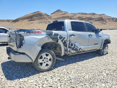 Trzecie zdjęcie samochodu z tyłu: 2017 TOYOTA TUNDRA SR5 VIN:5TFDW5F14HX648585 - miniatura