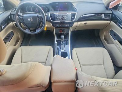 Zdjęcie 8 z 12 samochodu: 2016 HONDA ACCORD LX VIN:1HGCR2F32GA073490 - miniatura