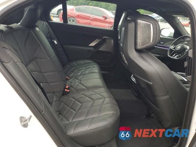 Zdjęcie 10 z 12 samochodu: 2023 BMW 740 I VIN:WBA23EH01PCN52467 - miniatura