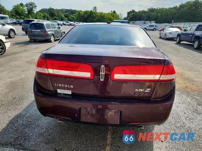 Zdjęcie 6 z 12 samochodu: 2011 LINCOLN MKZ VIN:3LNHL2GC9BR757466 - miniatura