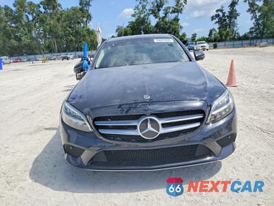 Piąte zdjęcie samochodu w środku: 2021 MERCEDES-BENZ C 300 VIN:W1KWF8DB5MR627321 - miniatura