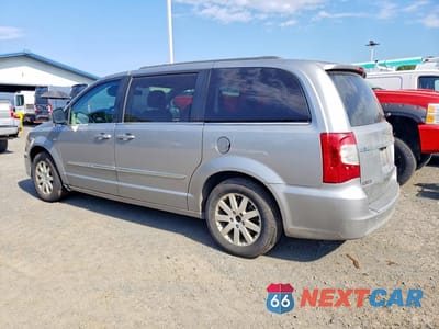 Drugie zdjęcie samochodu z przodu: 2016 CHRYSLER TOWN & COUNTRY TOURING VIN:2C4RC1BG3GR247706 - miniatura
