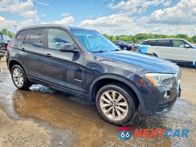 Czwarte zdjęcie samochodu z boku: 2017 BMW X3 XDRIVE28I VIN:5UXWX9C37H0W79050 - miniatura