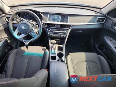 Zdjęcie 8 z 12 samochodu: 2019 KIA OPTIMA LX VIN:5XXGT4L34KG296323 - miniatura