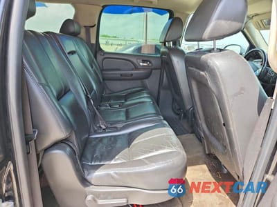 Zdjęcie 11 z 13 samochodu: 2007 GMC YUKON XL C1500 VIN:1GKFC16057J366835 - miniatura