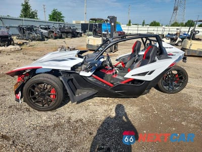 Trzecie zdjęcie samochodu z tyłu: 2024 POLARIS SLINGSHOT ROUSH EDITION VIN:57XAALHB7R8163520 - miniatura