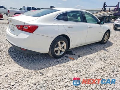Trzecie zdjęcie samochodu z tyłu: 2019 CHEVROLET MALIBU LS VIN:1G1ZB5ST6KF122974 - miniatura