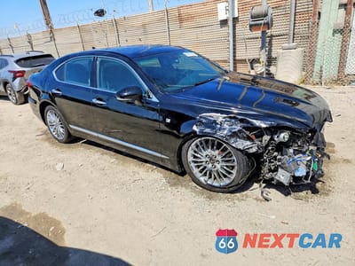 Czwarte zdjęcie samochodu z boku: 2013 LEXUS LS 460 VIN:JTHBL5EF4D5120501 - miniatura