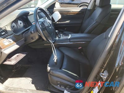 Zdjęcie 7 z 12 samochodu: 2011 BMW 740 I VIN:WBAKA4C52BC392241 - miniatura