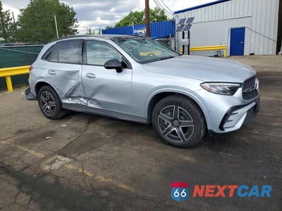 Czwarte zdjęcie samochodu z boku: 2026 MERCEDES-BENZ GLC 300 4MATIC VIN:W1NKM4HB7TU109491 - miniatura
