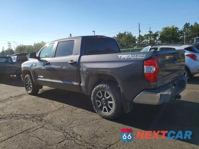 Drugie zdjęcie samochodu z przodu: 2017 TOYOTA TUNDRA SR5 VIN:5TFDW5F12HX614760 - miniatura