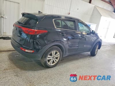 Trzecie zdjęcie samochodu z tyłu: 2018 KIA SPORTAGE LX VIN:KNDPMCAC2J7487191 - miniatura