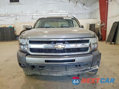 Piąte zdjęcie samochodu w środku: 2009 CHEVROLET SILVERADO K1500 LTZ VIN:1GCEK39JX9Z224897 - miniatura