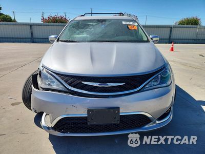 Piąte zdjęcie samochodu w środku: 2018 CHRYSLER PACIFICA LIMITED VIN:2C4RC1GG3JR245891 - miniatura