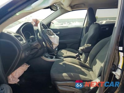 Zdjęcie 7 z 14 samochodu: 2018 JEEP COMPASS SPORT VIN:3C4NJDAB0JT455154 - miniatura