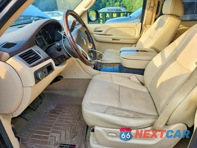 Zdjęcie 7 z 13 samochodu: 2007 CADILLAC ESCALADE ESV VIN:1GYFK66867R425064 - miniatura