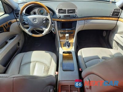 Zdjęcie 8 z 12 samochodu: 2007 MERCEDES-BENZ E 350 VIN:WDBUF56X17B134238 - miniatura