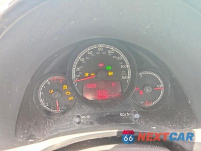Zdjęcie 9 z 12 samochodu: 2017 VOLKSWAGEN BEETLE 1.8T VIN:3VWF17AT8HM628189 - miniatura