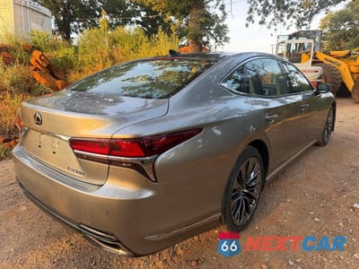 Czwarte zdjęcie samochodu z boku: 2018 LEXUS LS 500 VIN:JTHB5LFF7J5003830 - miniatura