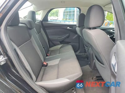 Zdjęcie 10 z 12 samochodu: 2014 FORD FOCUS SE VIN:1FADP3F24EL428298 - miniatura
