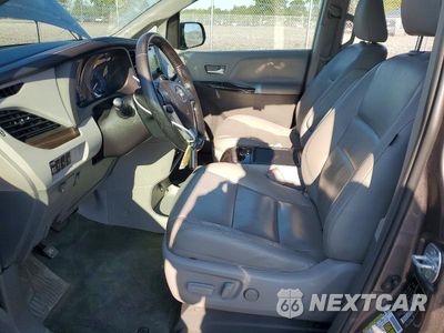 Zdjęcie 7 z 13 samochodu: 2015 TOYOTA SIENNA XLE 8-PASSENGER VIN:5TDYK3DC3FS687323 - miniatura