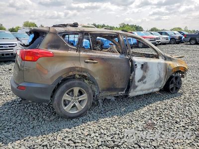 Trzecie zdjęcie samochodu z tyłu: 2015 TOYOTA RAV4 XLE VIN:JTMRFREV9FD132948 - miniatura