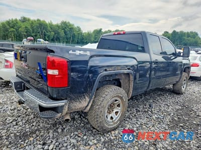 Trzecie zdjęcie samochodu z tyłu: 2015 GMC SIERRA K1500 VIN:1GTV2TEC4FZ204308 - miniatura