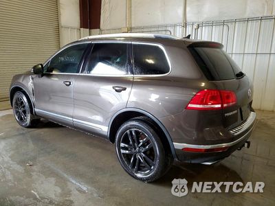 Drugie zdjęcie samochodu z przodu: 2015 VOLKSWAGEN TOUAREG V6 VIN:WVGEF9BP8FD006824 - miniatura