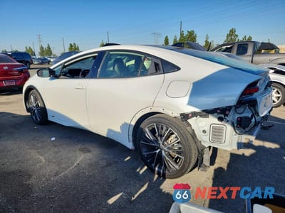 Drugie zdjęcie samochodu z przodu: 2023 TOYOTA PRIUS XLE VIN:JTDADABU7P3005039 - miniatura