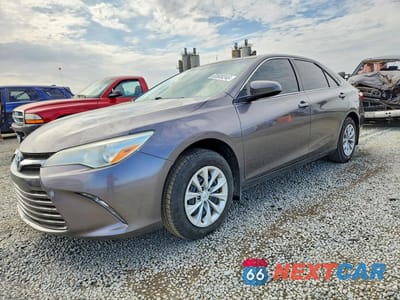 2017 TOYOTA CAMRY LE 4T1BF1FKXHU300439 - główne zdjęcie licytacji z USA - miniatura