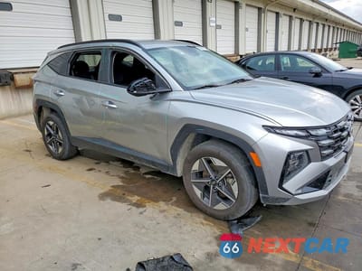 Czwarte zdjęcie samochodu z boku: 2025 HYUNDAI TUCSON SEL VIN:5NMJBCDE6SH462930 - miniatura